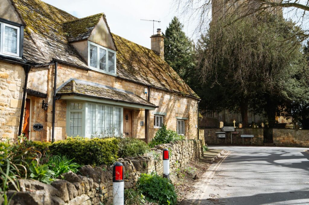 Best Hot Tub Breaks in Gloucestershire for Family Weekends