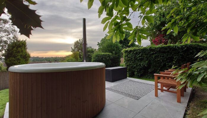 Family-friendly hot tub break in Sussex