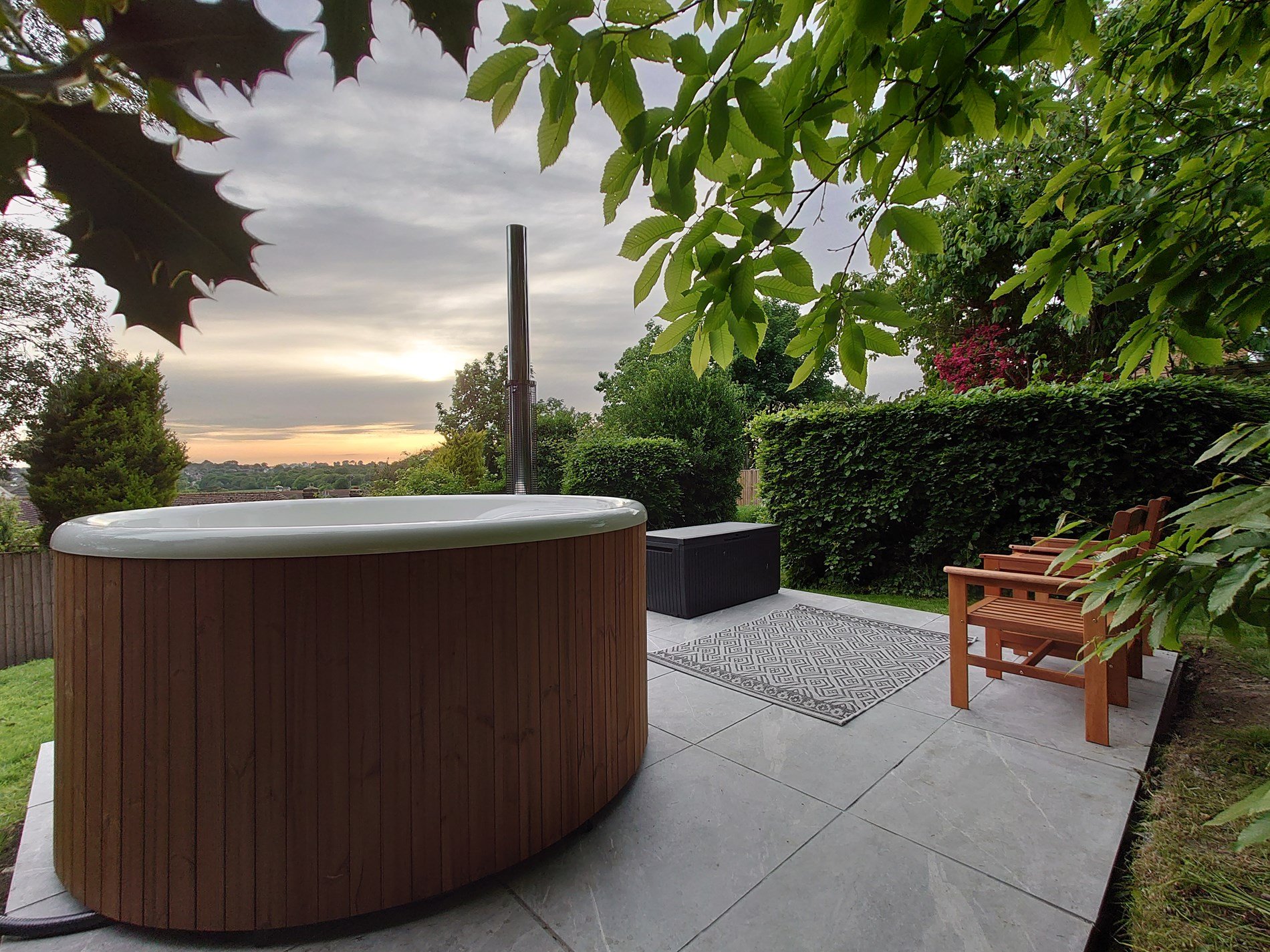Family-friendly hot tub break in Sussex