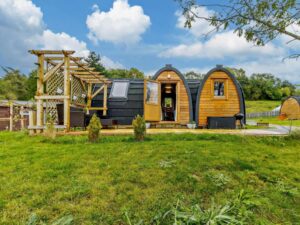 Hot tub retreat — Shrewsbury, Heart of England