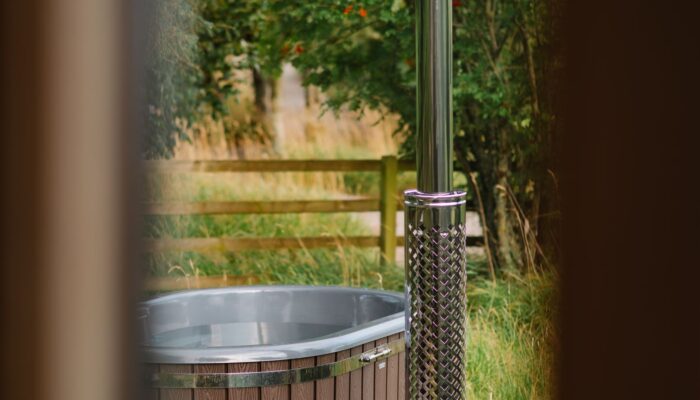Midweek Hot Tub Breaks: Compare Dates Before You Book